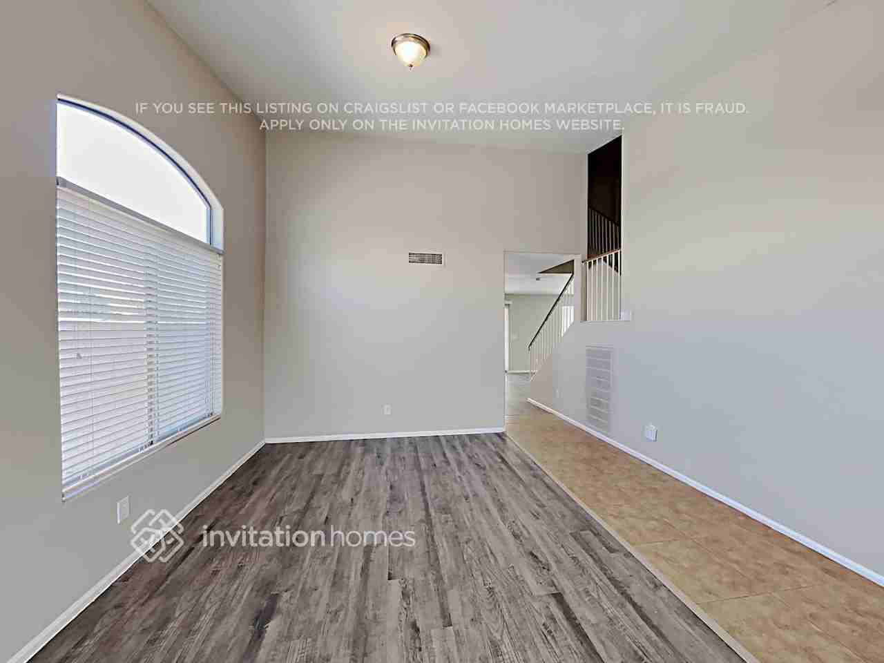 4614 W Valencia Dr - Photo 4 of 20