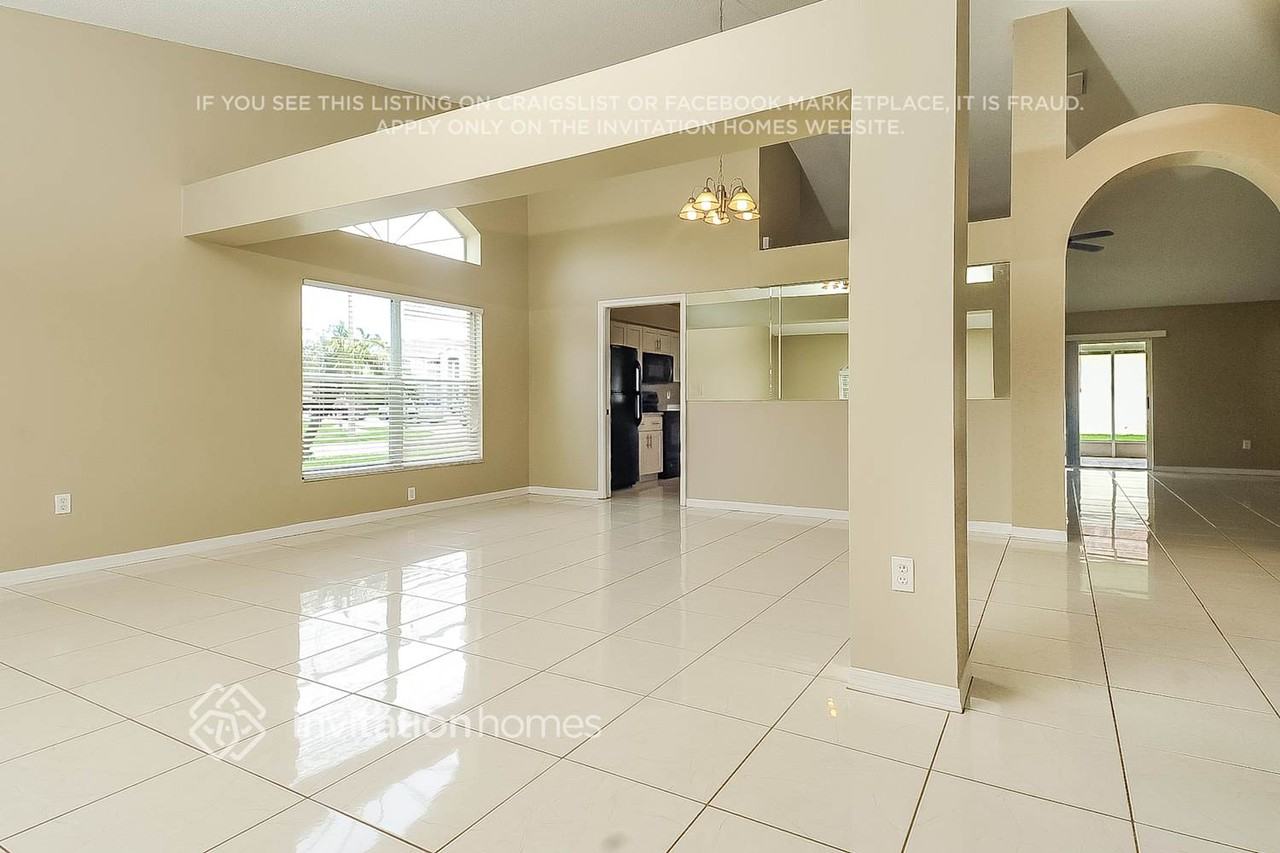 10819 Capstan Lake Dr - Photo 6 of 21