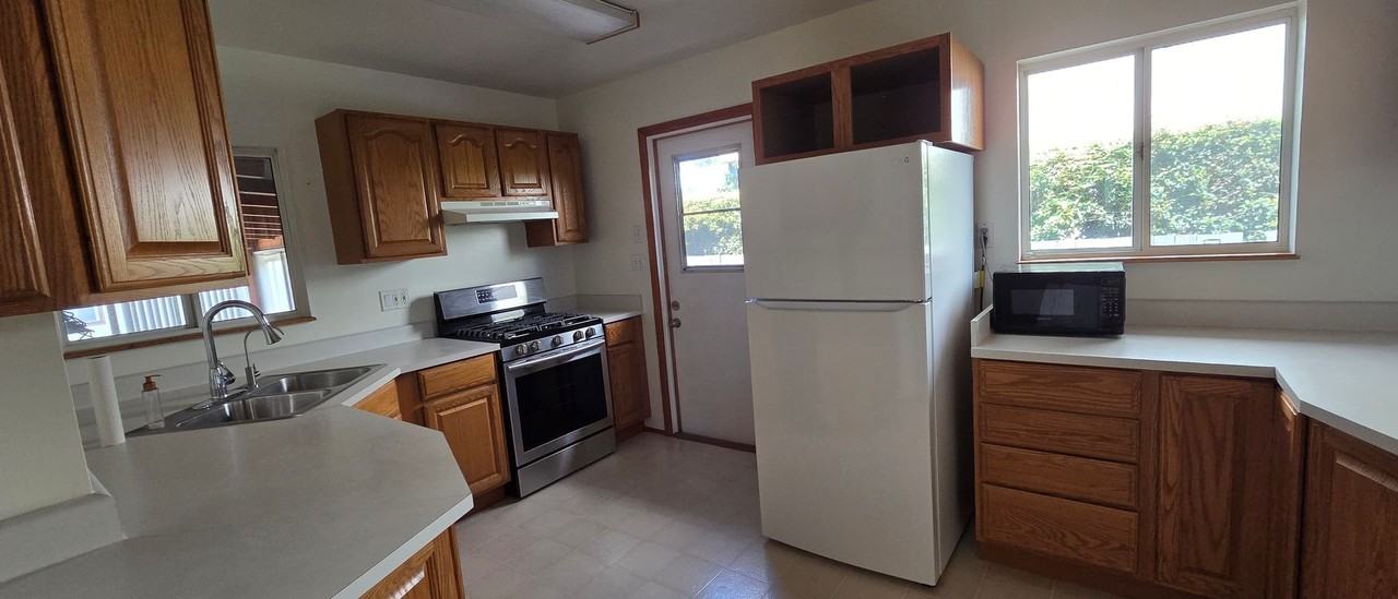230 D Ave - Photo 3 of 19