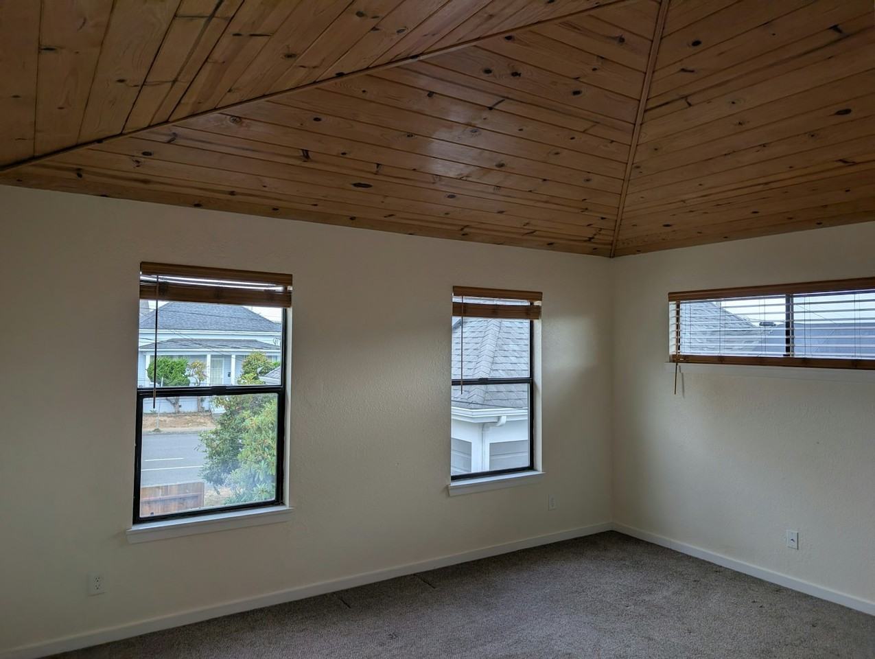 1480 G Street, Unit A - Photo 3 of 16