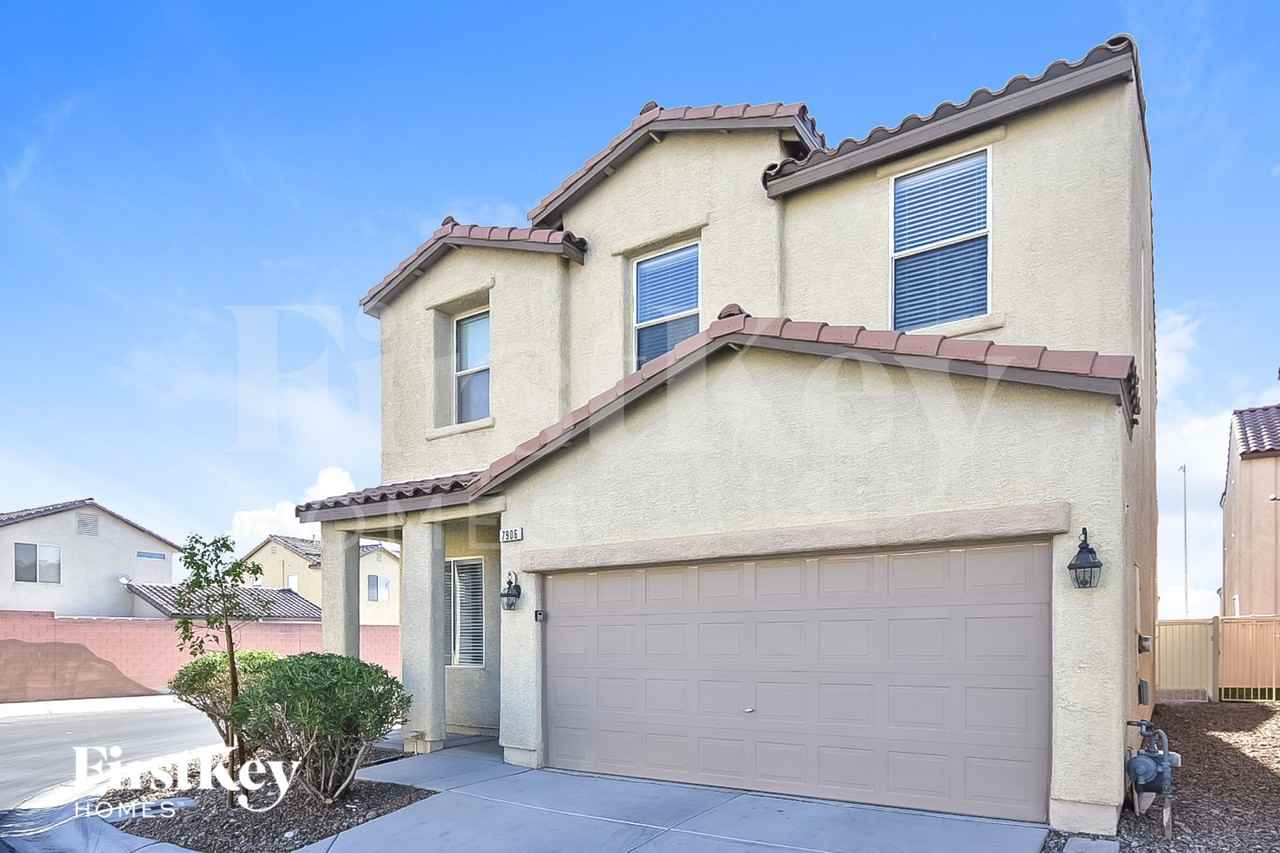 7906 Imperial Treasure St - Photo 2 of 18