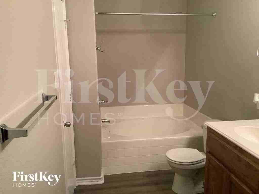 12721 Carpenter Ln - Photo 2 of 3