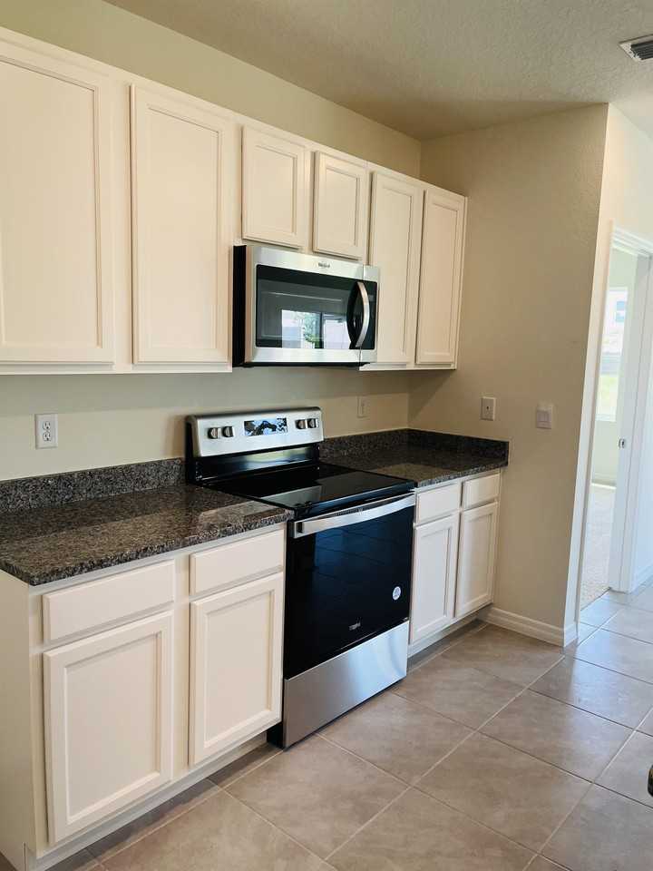 5256 Greenheart Ave #1 - Photo 5 of 20
