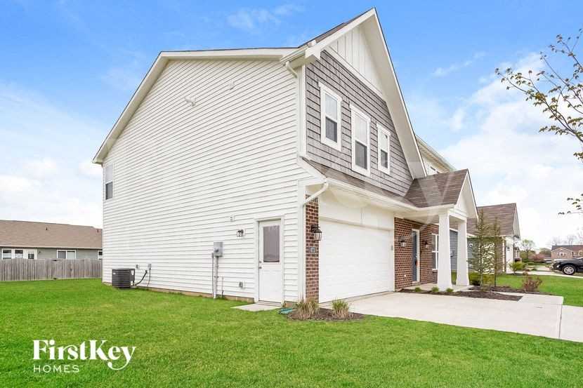 671 Springdale Ln - Photo 2 of 15