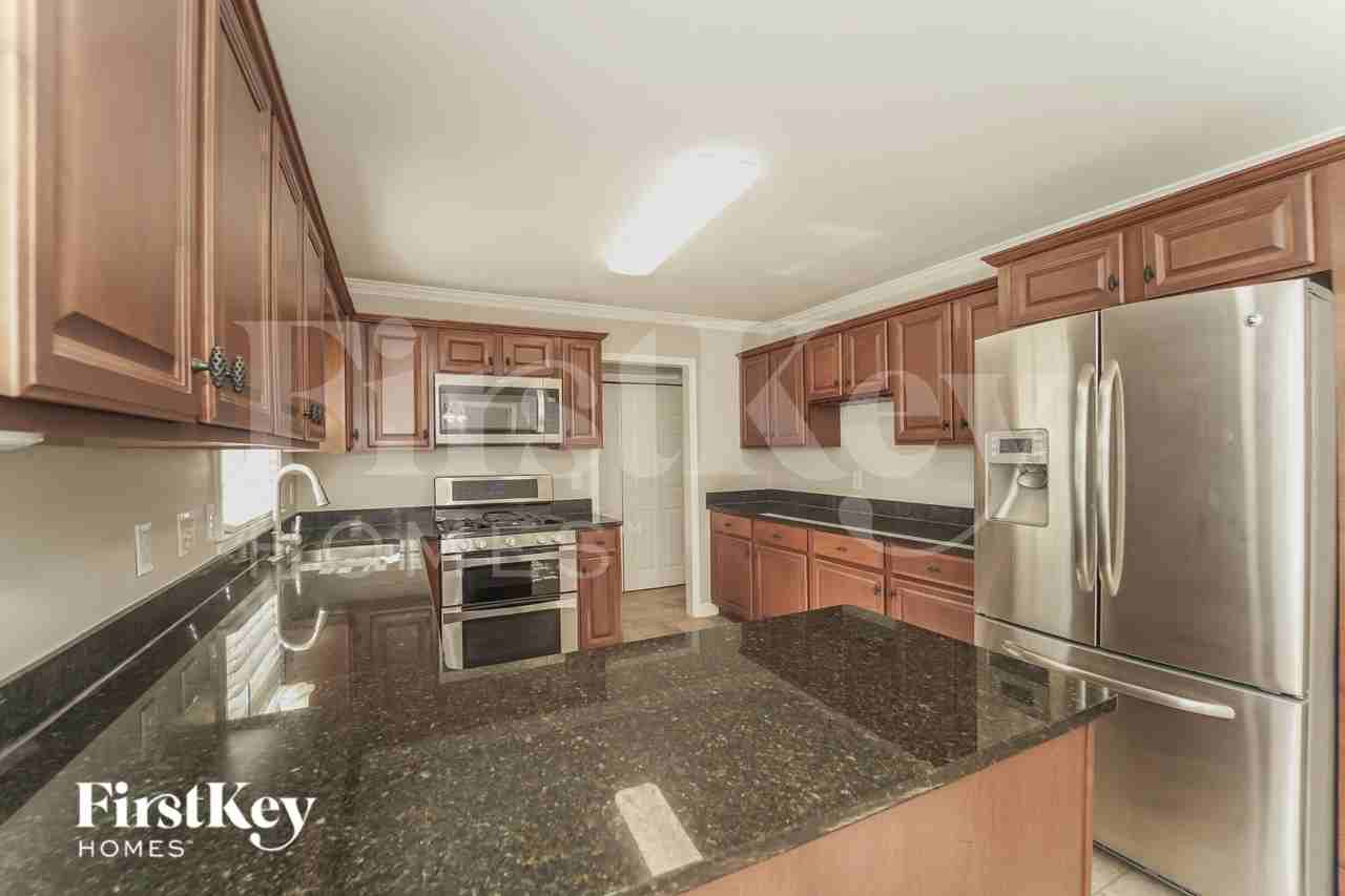 5430 Mallard Dr S - Photo 6 of 15