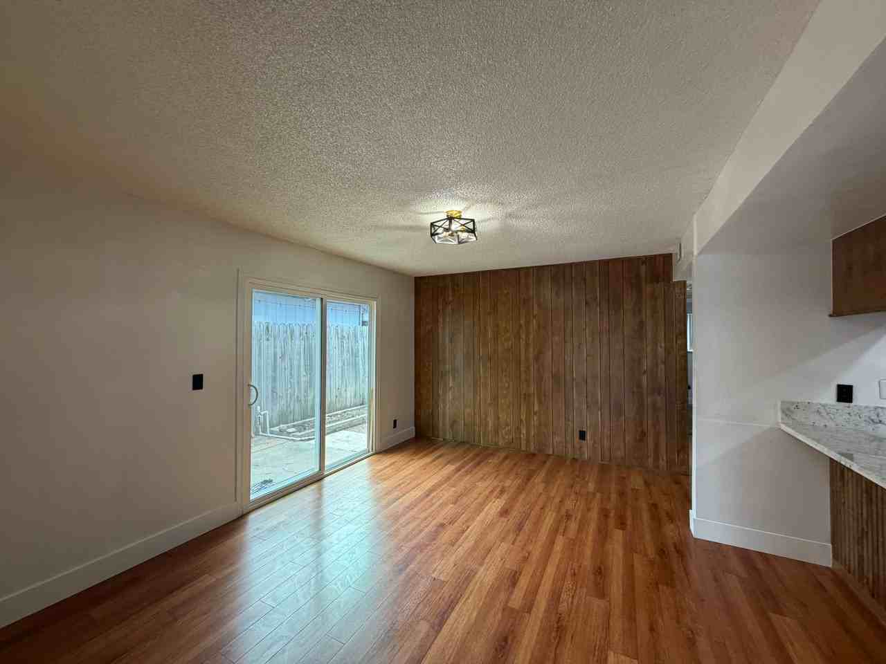 3614 S Port Dr - Photo 3 of 20