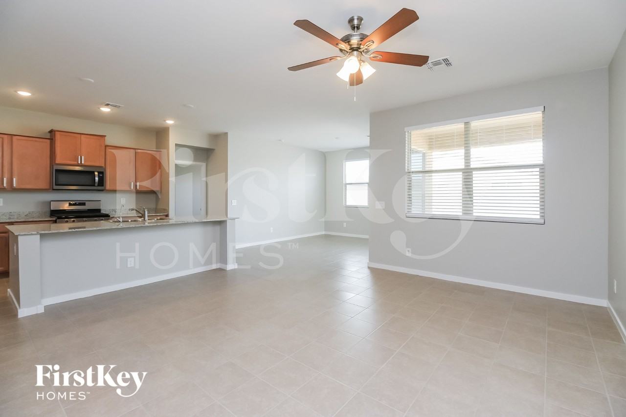 7020 E Teal Way - Photo 2 of 15