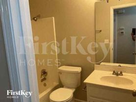 11220 N Mcgee St - Photo 1 of 1
