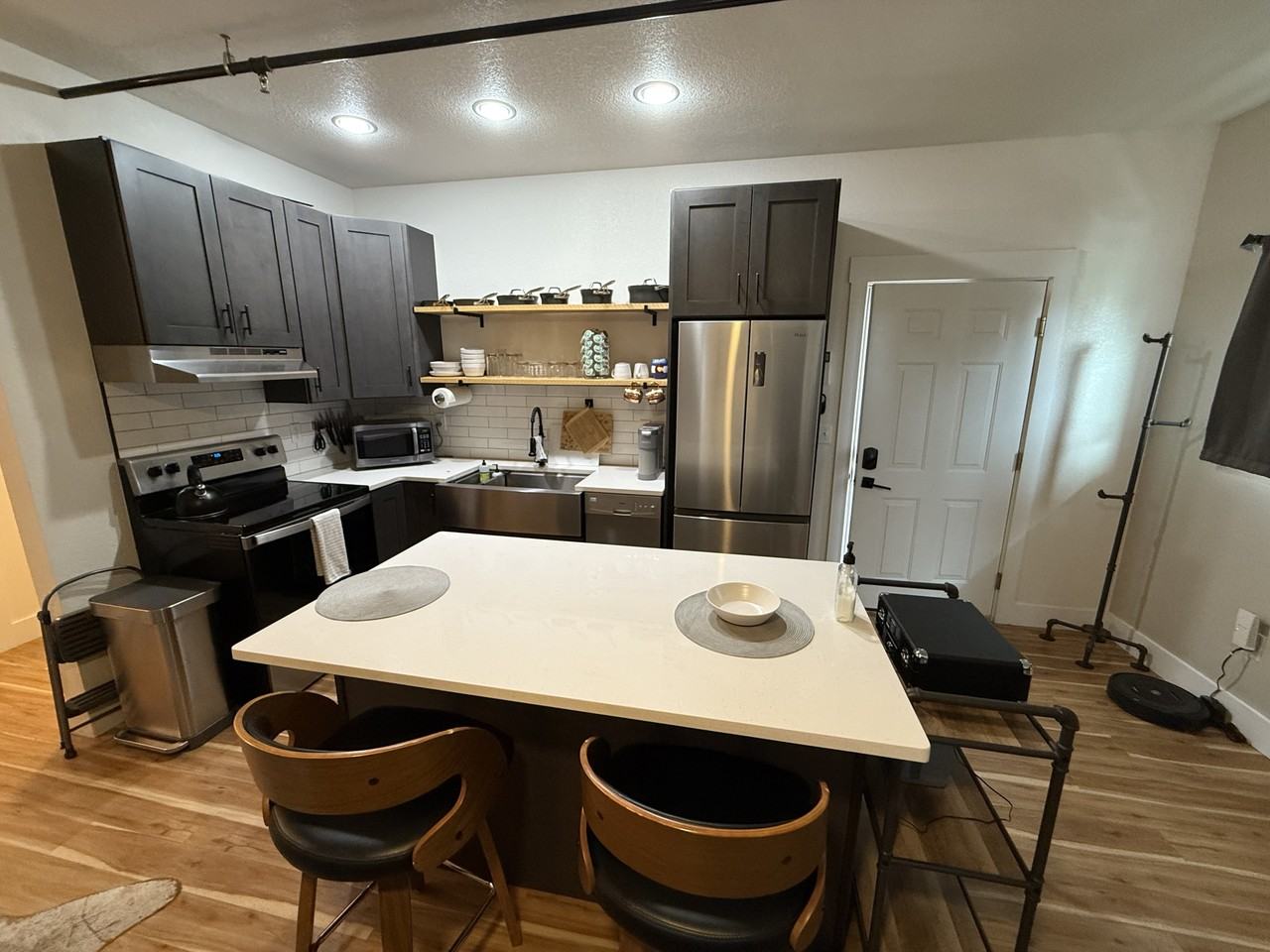1014 8th St #1 - Photo 3 of 6
