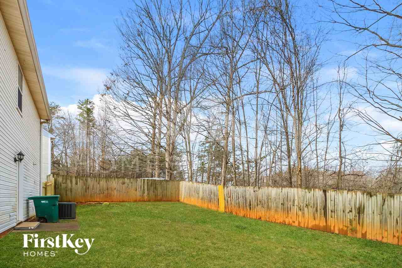 5840 Sir Knight Cir - Photo 2 of 2