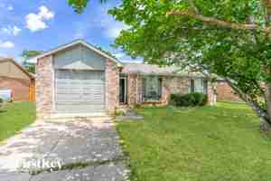 featured image of 7005 Wildbriar Ct E