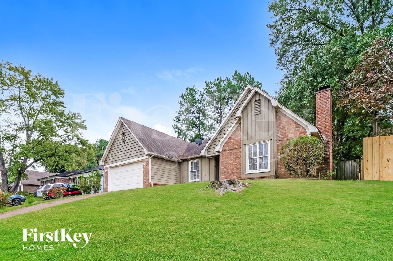 6715 Valley Bend Dr - Photo 2 of 19