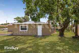 3750 Nw 4th Pl - Photo 1 of 1
