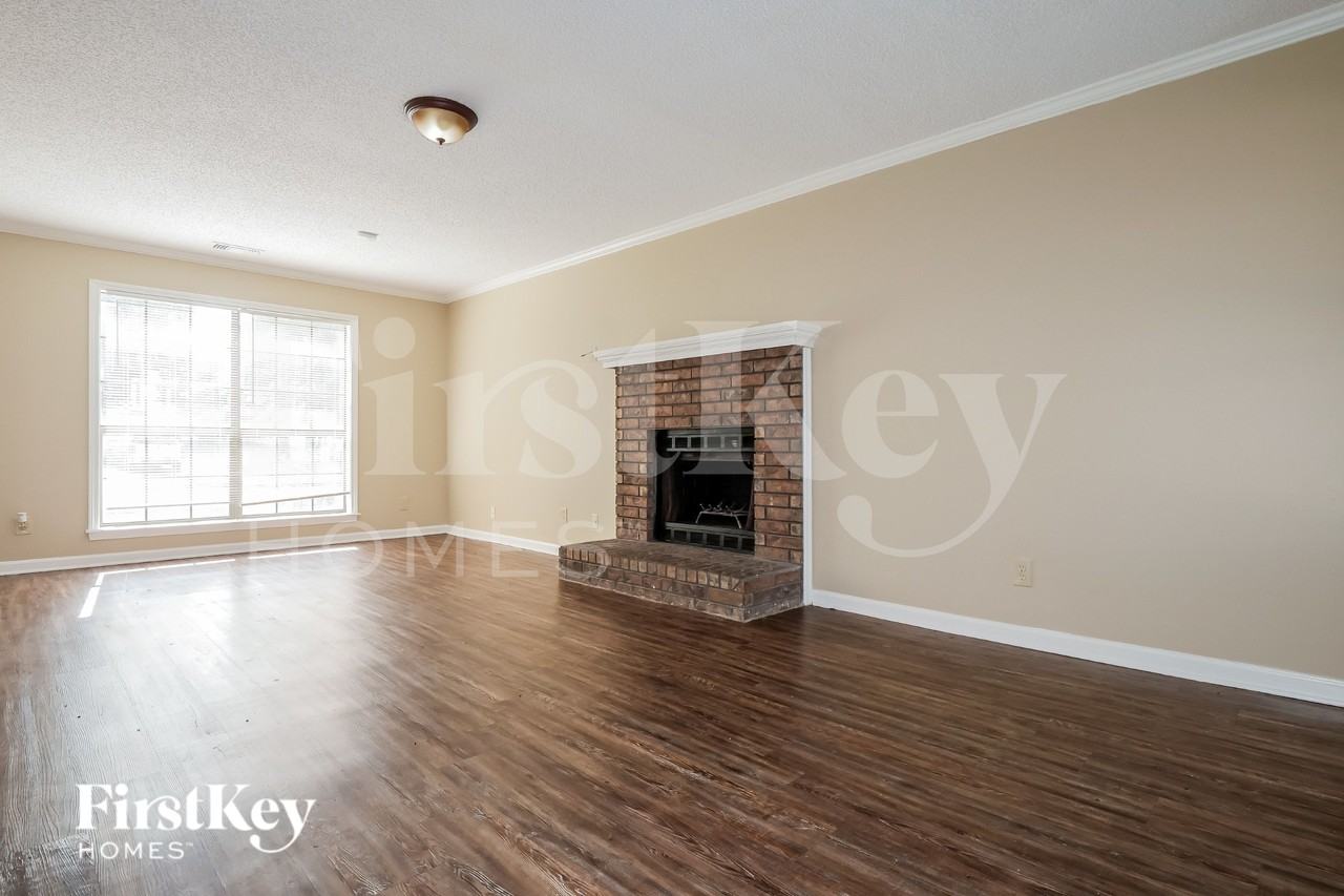 3697 Beckman Dr - Photo 5 of 19