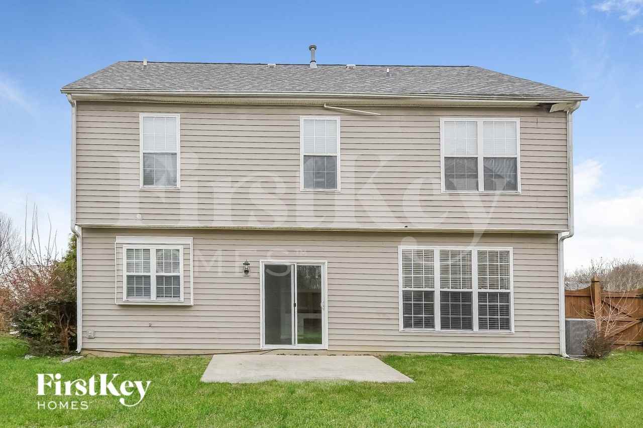 3363 Barnsdale Dr - Photo 2 of 2