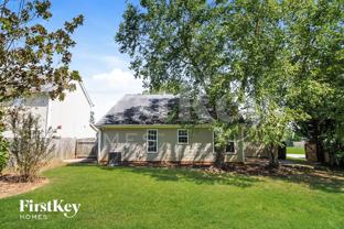 3210 Trenchard Ln - Photo 1 of 1