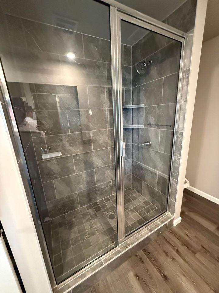 7720 Westhall Pl - Photo 5 of 34