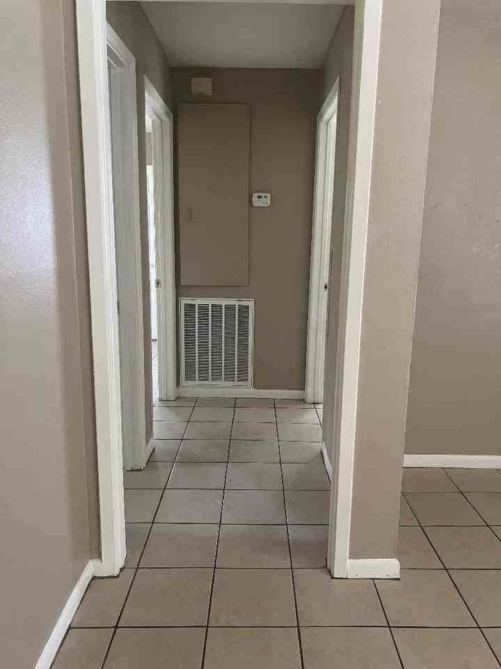 1107 Pirtle St #1 - Photo 7 of 15