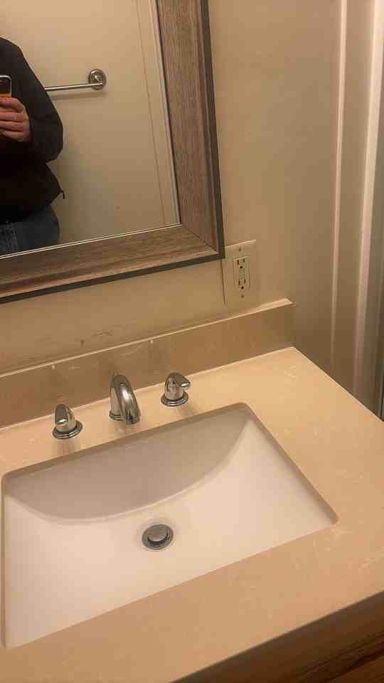 841 W Fairhaven St - Photo 6 of 50