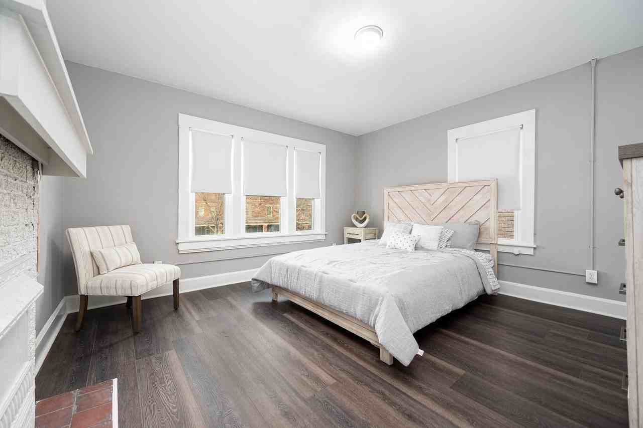 960 S Ohio Ave - Photo 6 of 10