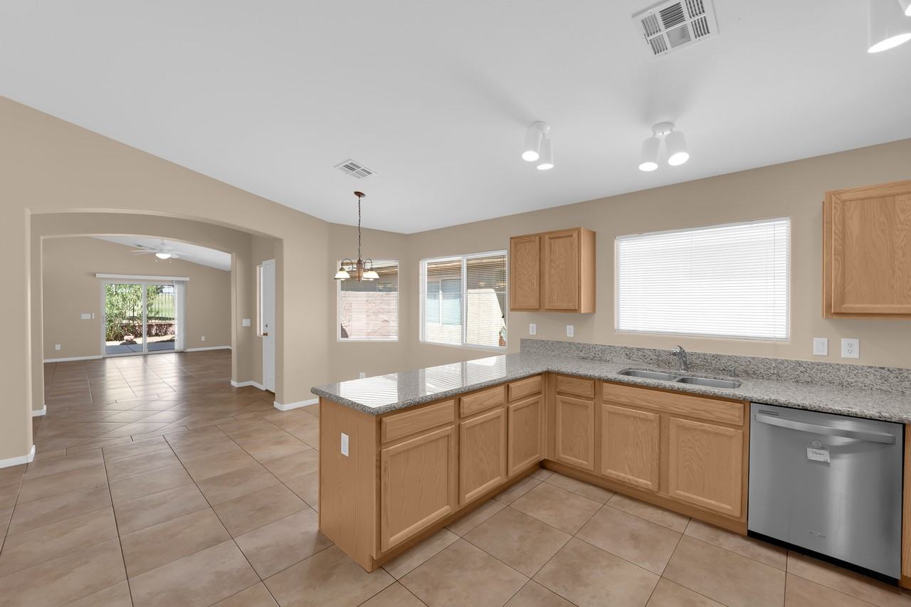 5716 Crowbush Cove Pl #1 - Photo 4 of 31
