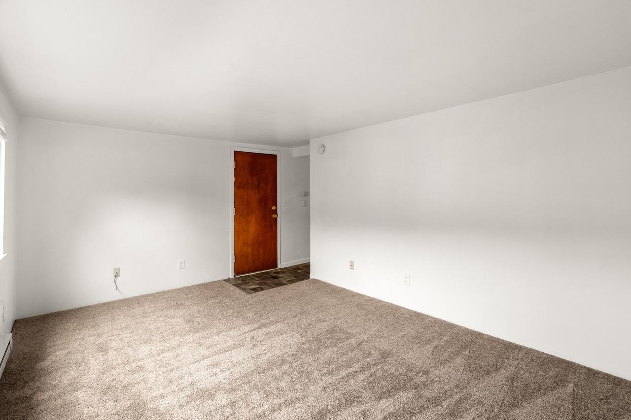 2717 Simpson Ave #2 - Photo 5 of 18