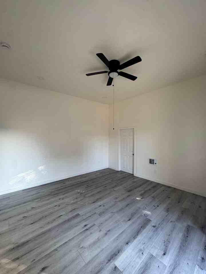 2602 Newton Ave #1 - Photo 2 of 19
