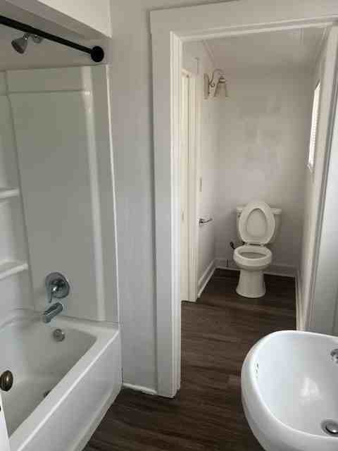 208 Main St #B - Photo 2 of 8