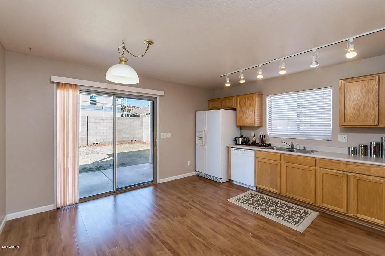 10864 E Clovis Ave #1 - Photo 5 of 17