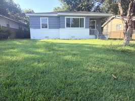 featured image of 4227 49th Ave N #1