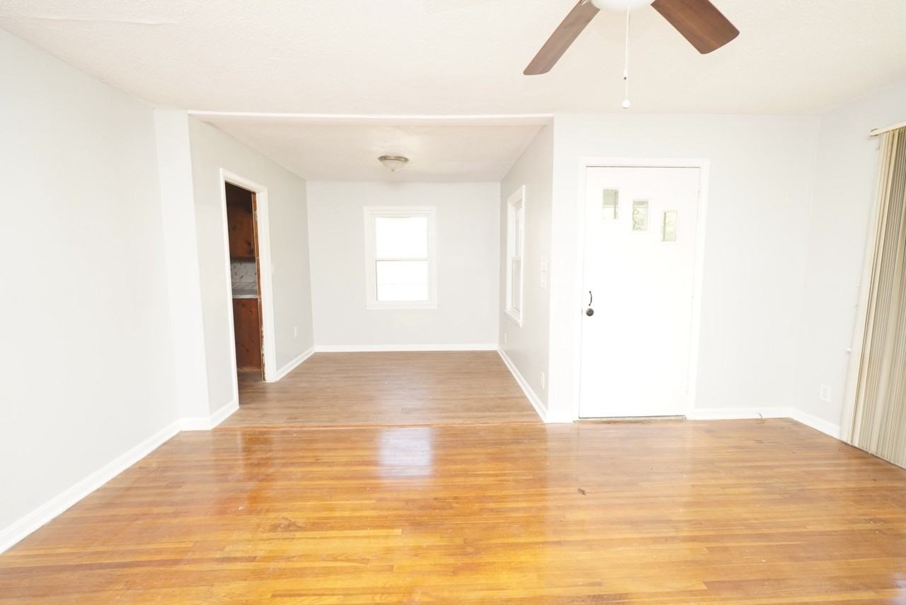 4227 49th Ave N #1 - Photo 2 of 11