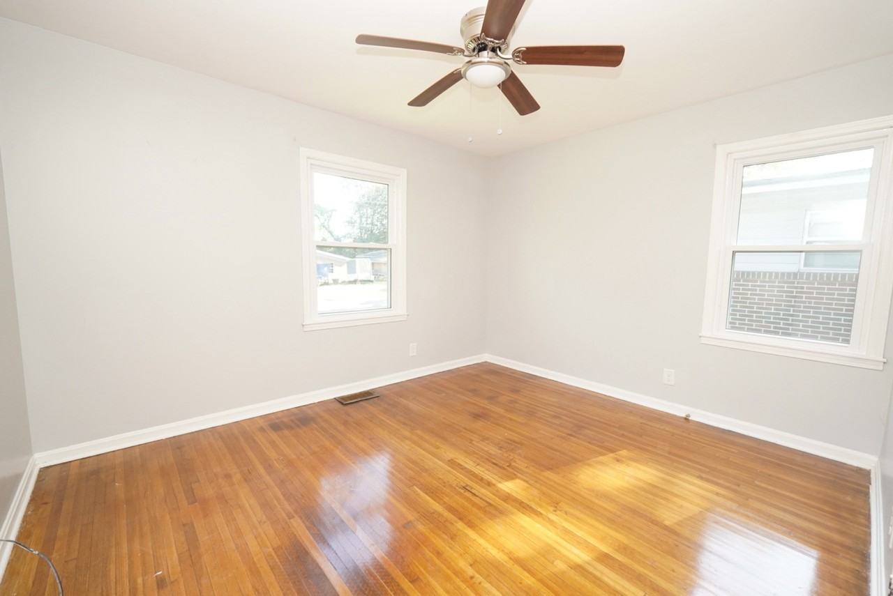 4227 49th Ave N #1 - Photo 7 of 11