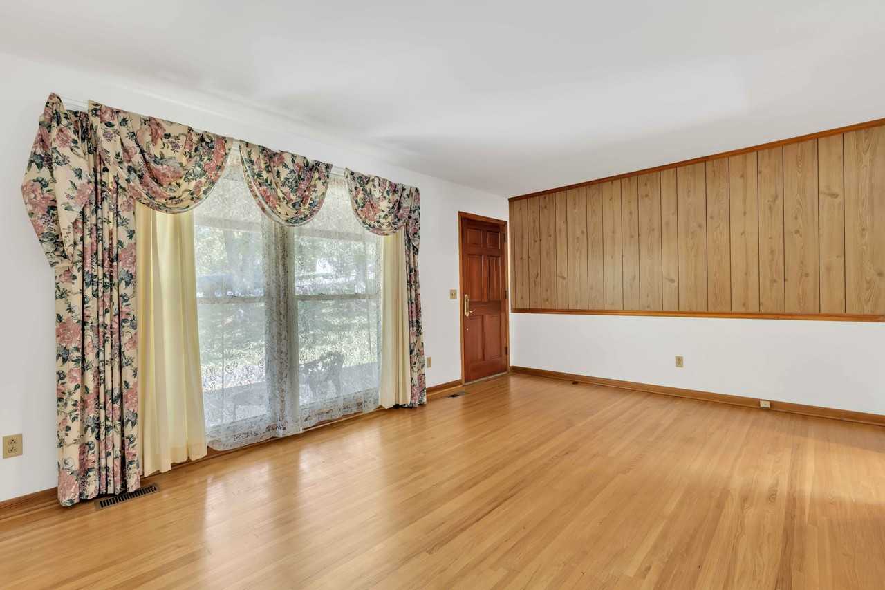 509 Mathes Ct #1 - Photo 5 of 46
