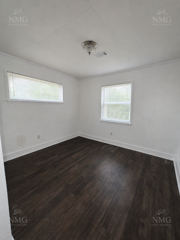 2729 Carleton St #1 - Photo 6 of 14