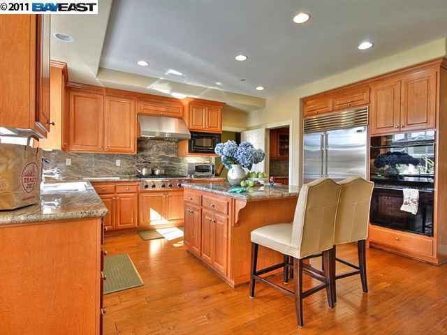 223 Mission Tierra Pl #1 - Photo 5 of 22