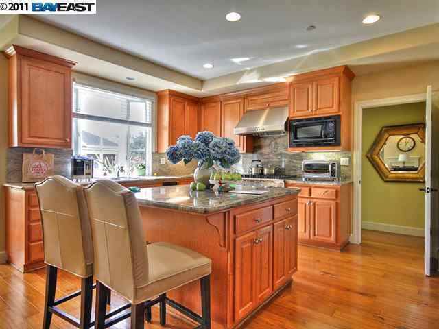 223 Mission Tierra Pl #1 - Photo 6 of 22