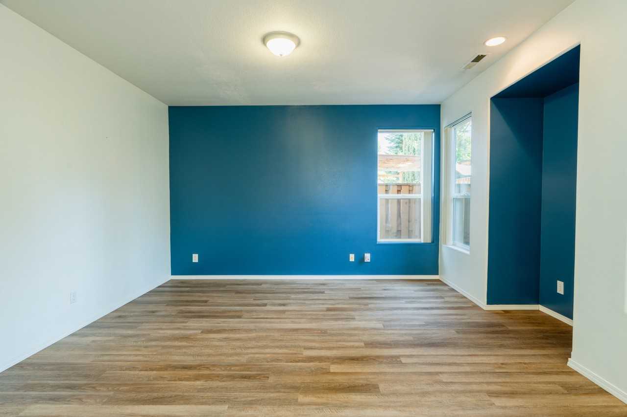 20748 Sw Gracie St #1 - Photo 4 of 11