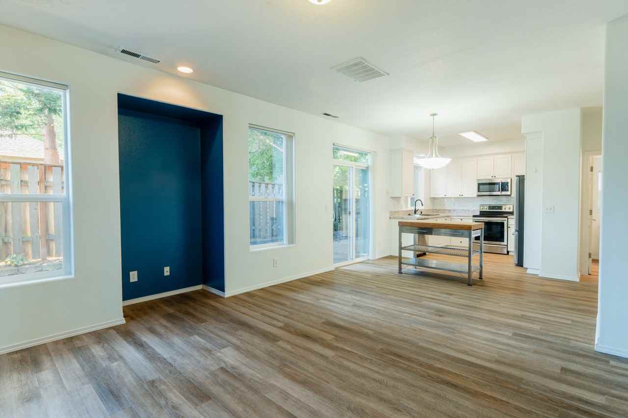 20748 Sw Gracie St #1 - Photo 5 of 11