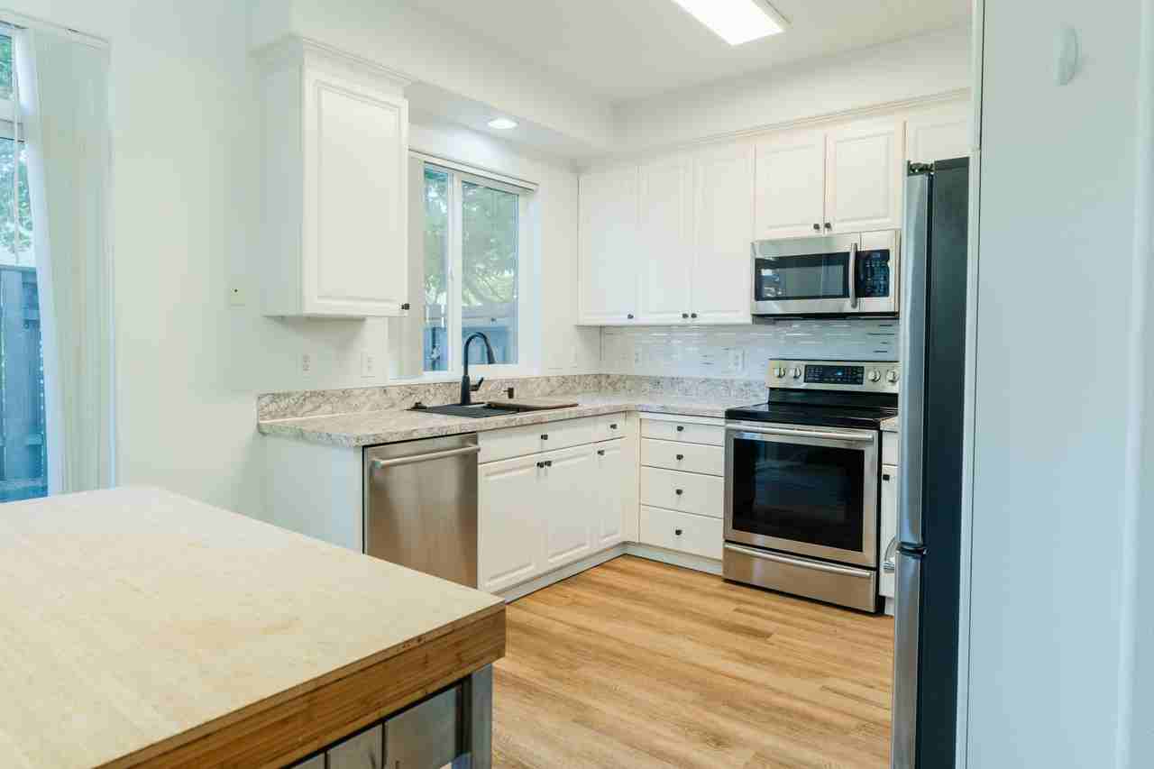 20748 Sw Gracie St #1 - Photo 6 of 11