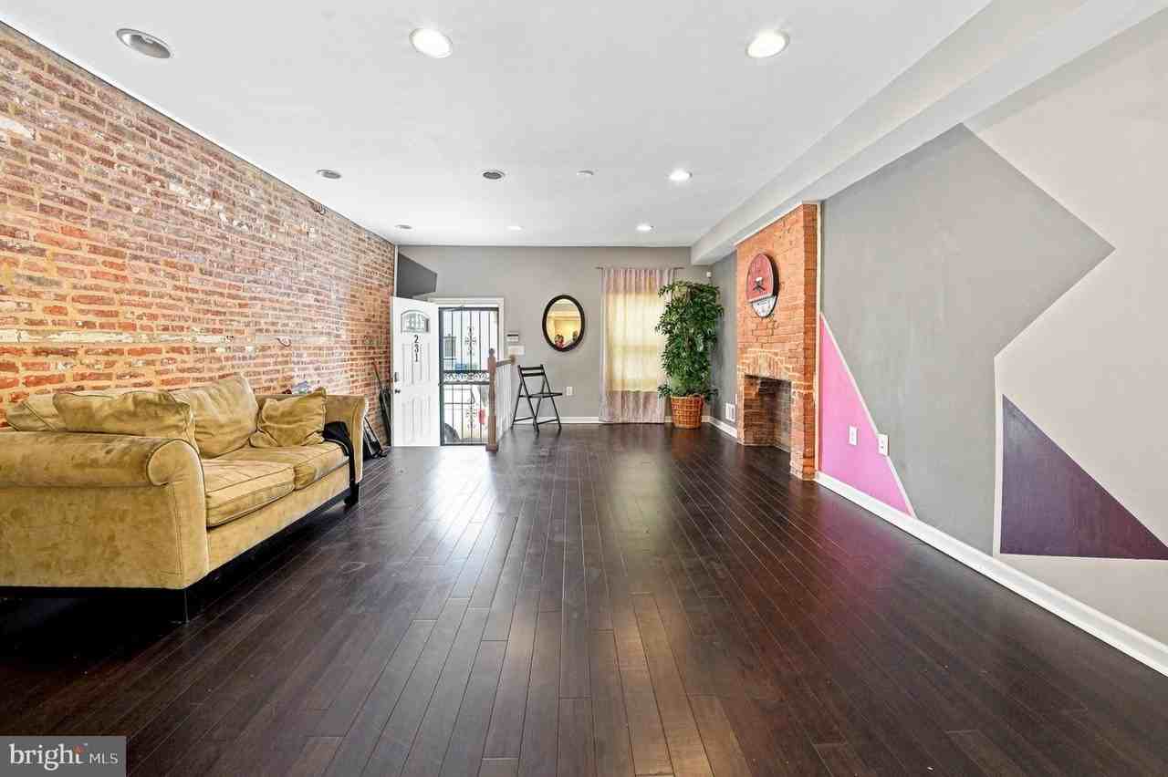 231 N Chester St - Photo 4 of 18