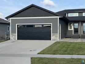 2607 E Sunburst Dr - Photo 1 of 1
