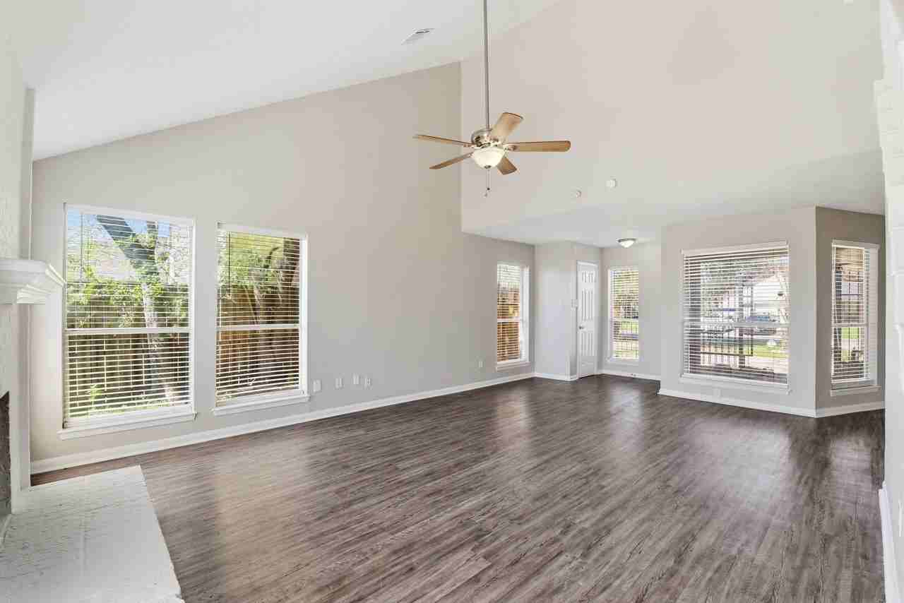 3643 Storm Creek Dr - Photo 3 of 13