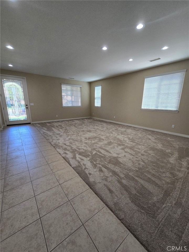 8227 Lost River Rd - Photo 5 of 20