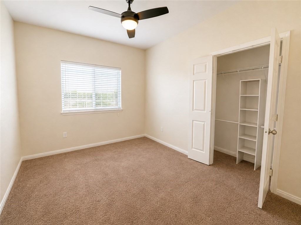 1124 Imperial St - Photo 7 of 11