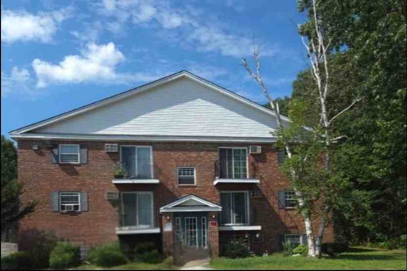 185 Loudon Rd - Photo 4 of 14