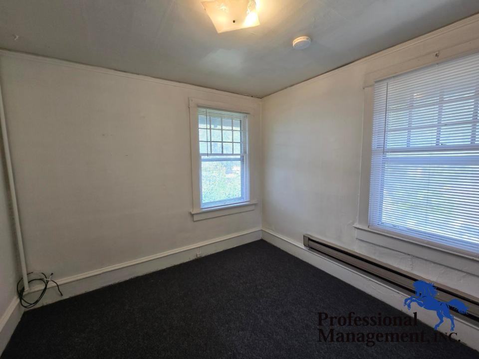 604 N 24th St #3 - Photo 5 of 7