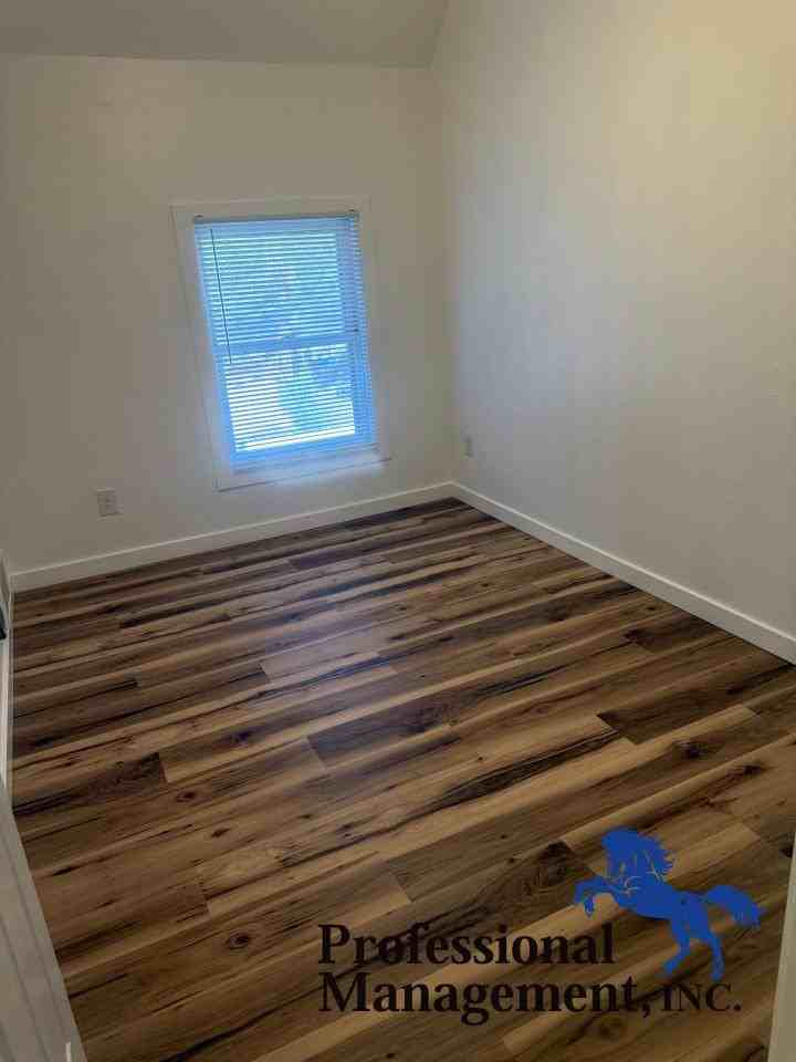 3318 2nd Ave S #8 - Photo 5 of 7