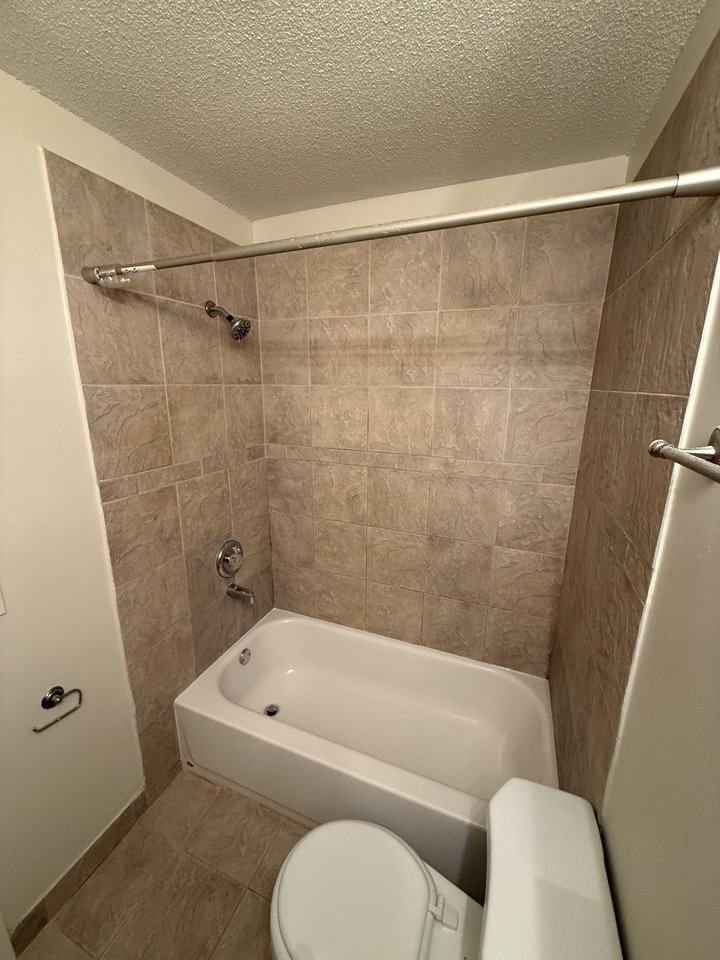 333 8th St Se #205 - Photo 7 of 11