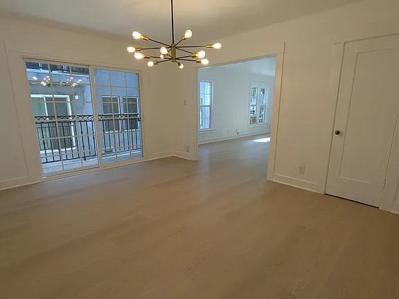 1262 S Plymouth Blvd #14 - Photo 5 of 5