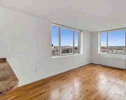 346 Grove St - Photo 3 of 7